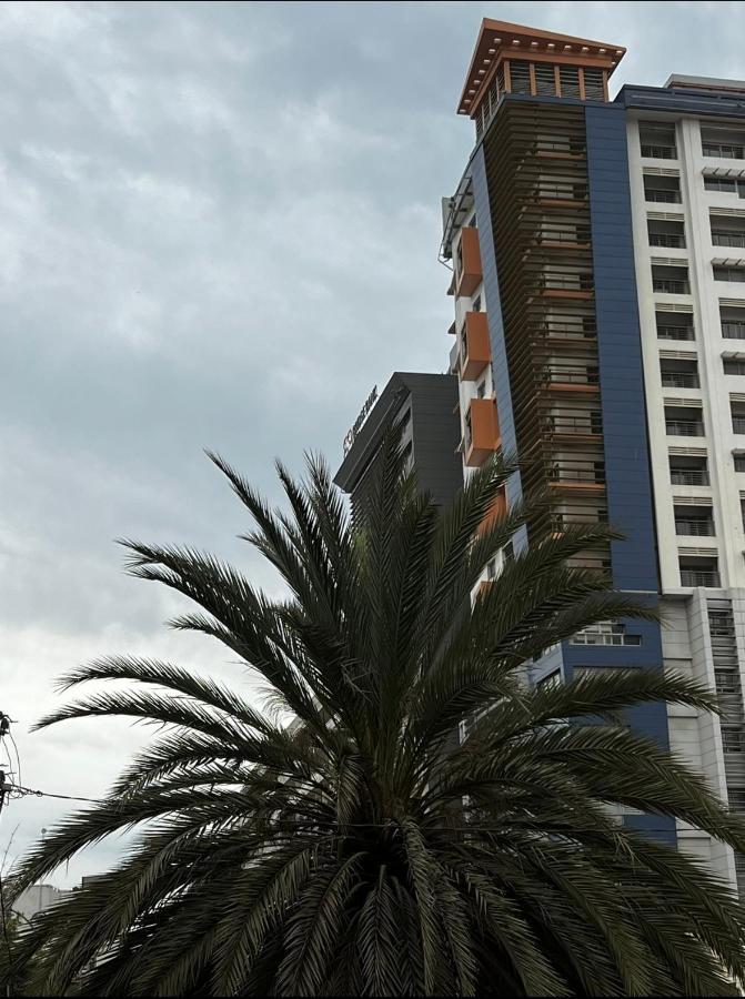 Hotel Provencal Dakar Exterior photo